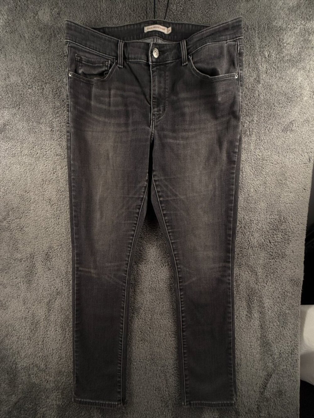 Levi's Jeans Size 14 Charcoal Slimming Skinny Mid Rise Stretch Denim Gray 33x29